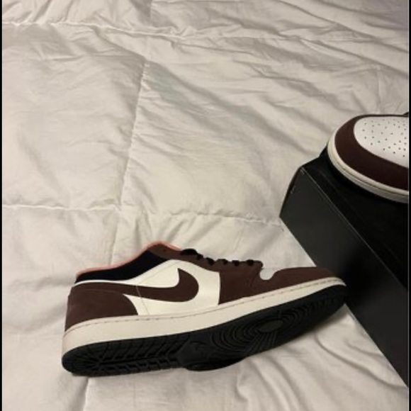 MOCHA AJ1s LOWS - Picture 3 of 5